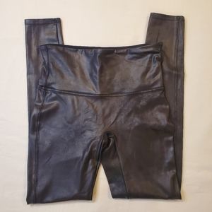 Spanx Faux Leather Leggings Women's Size Large‎ Black Slimming Shapewear